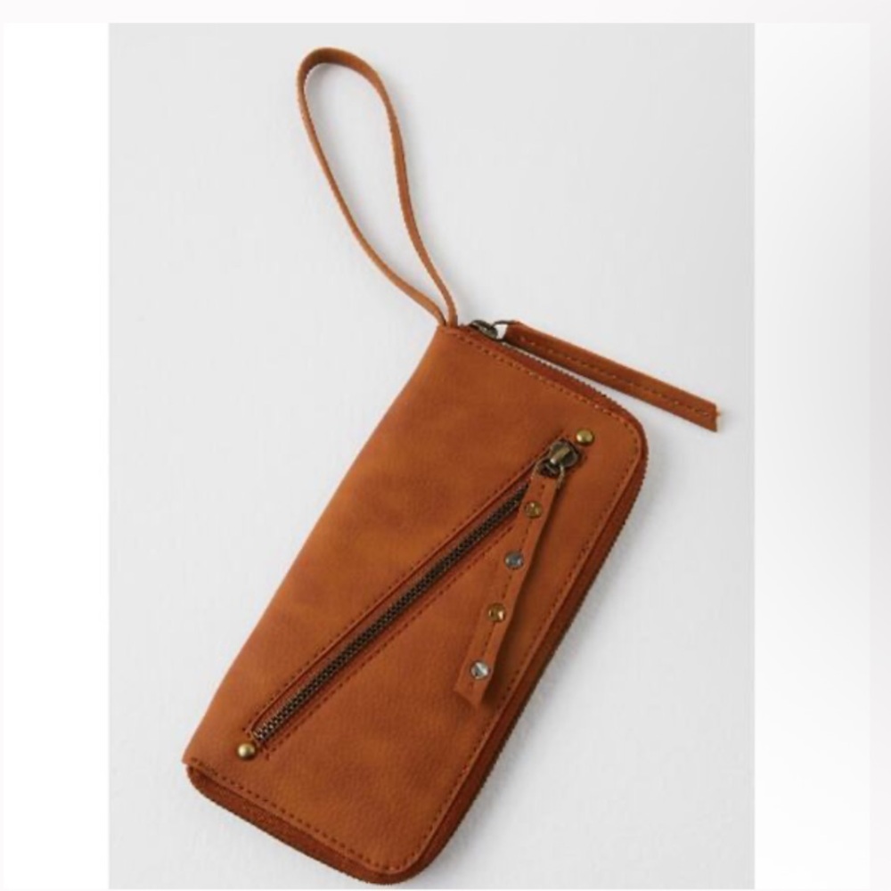 Free People Zip Around Vegan Leather Wristlet Wallet Caramel/Brown / NWT